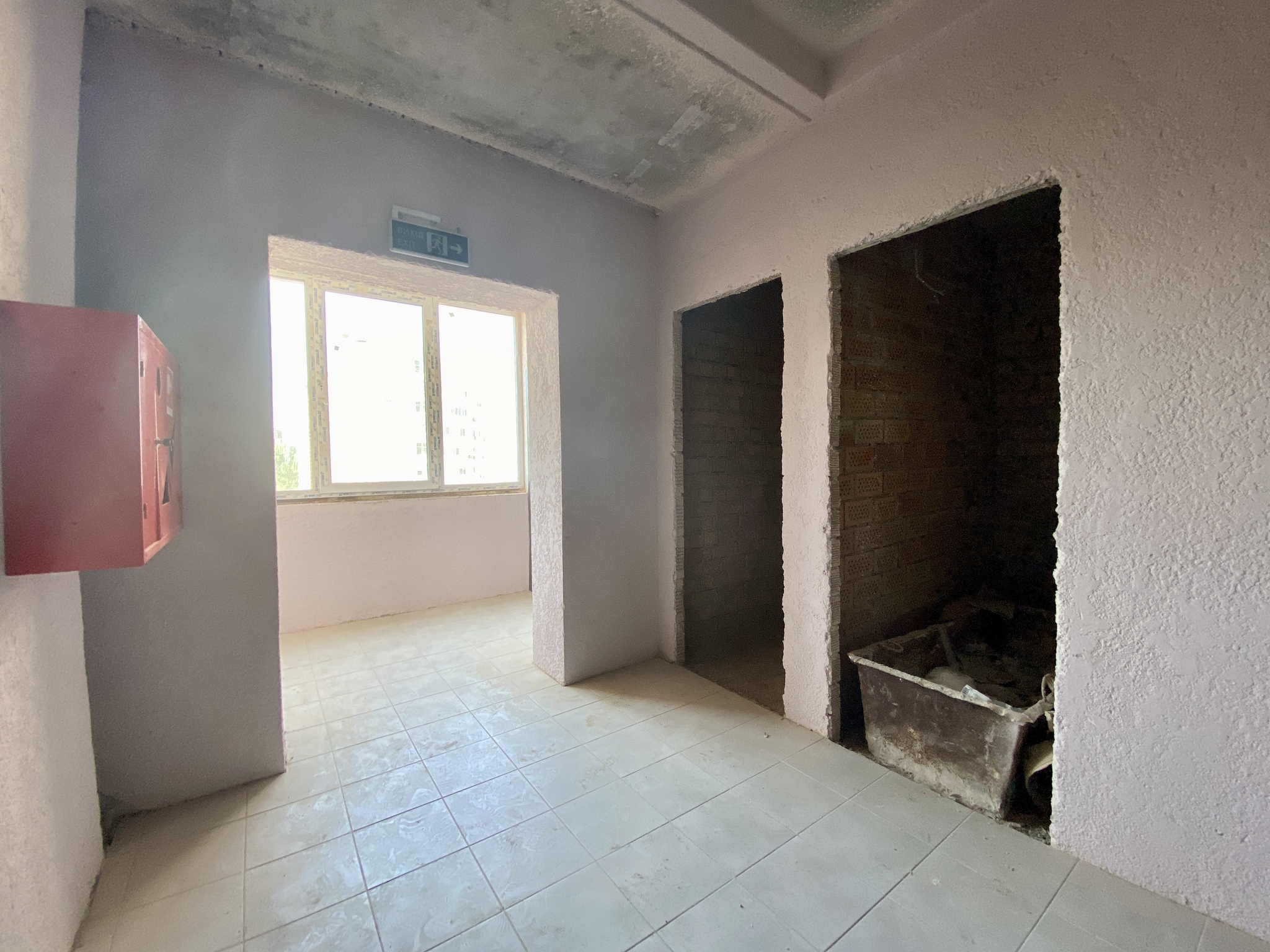 Продажа 1-комнатной квартиры 69.7 м², Мостостроителей ул., 18