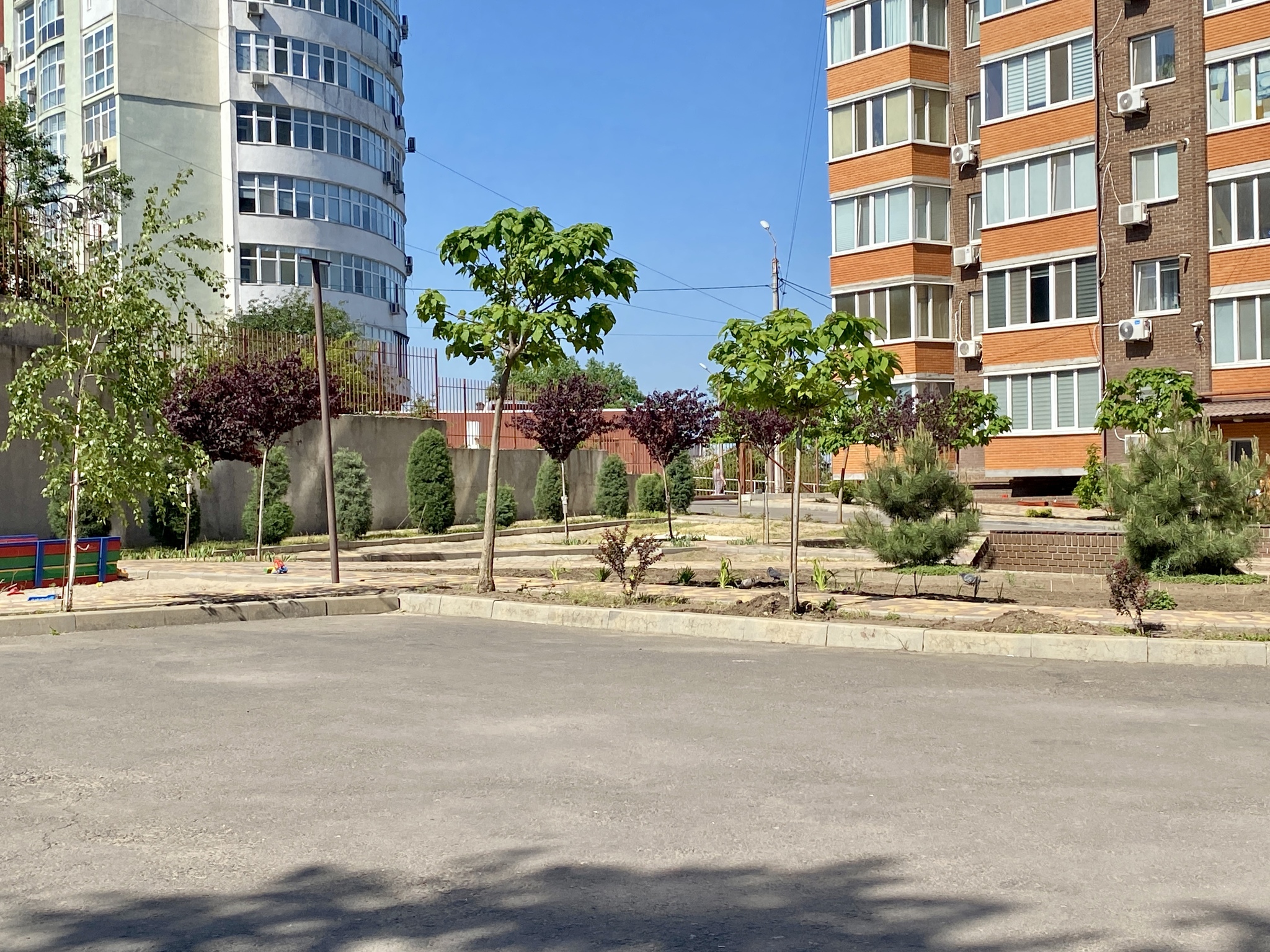 Продажа 1-комнатной квартиры 69.7 м², Мостостроителей ул., 18