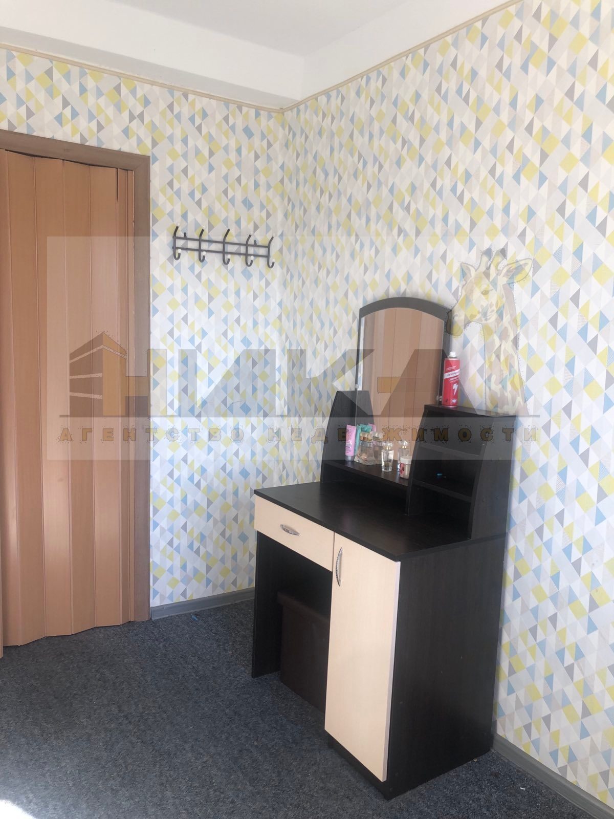 Продажа 3-комнатной квартиры 47 м², Михайлова ул.
