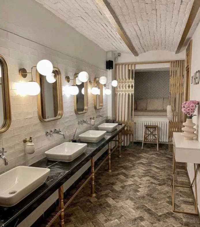 Оренда ресторану 452 м², Катеринінська вул.