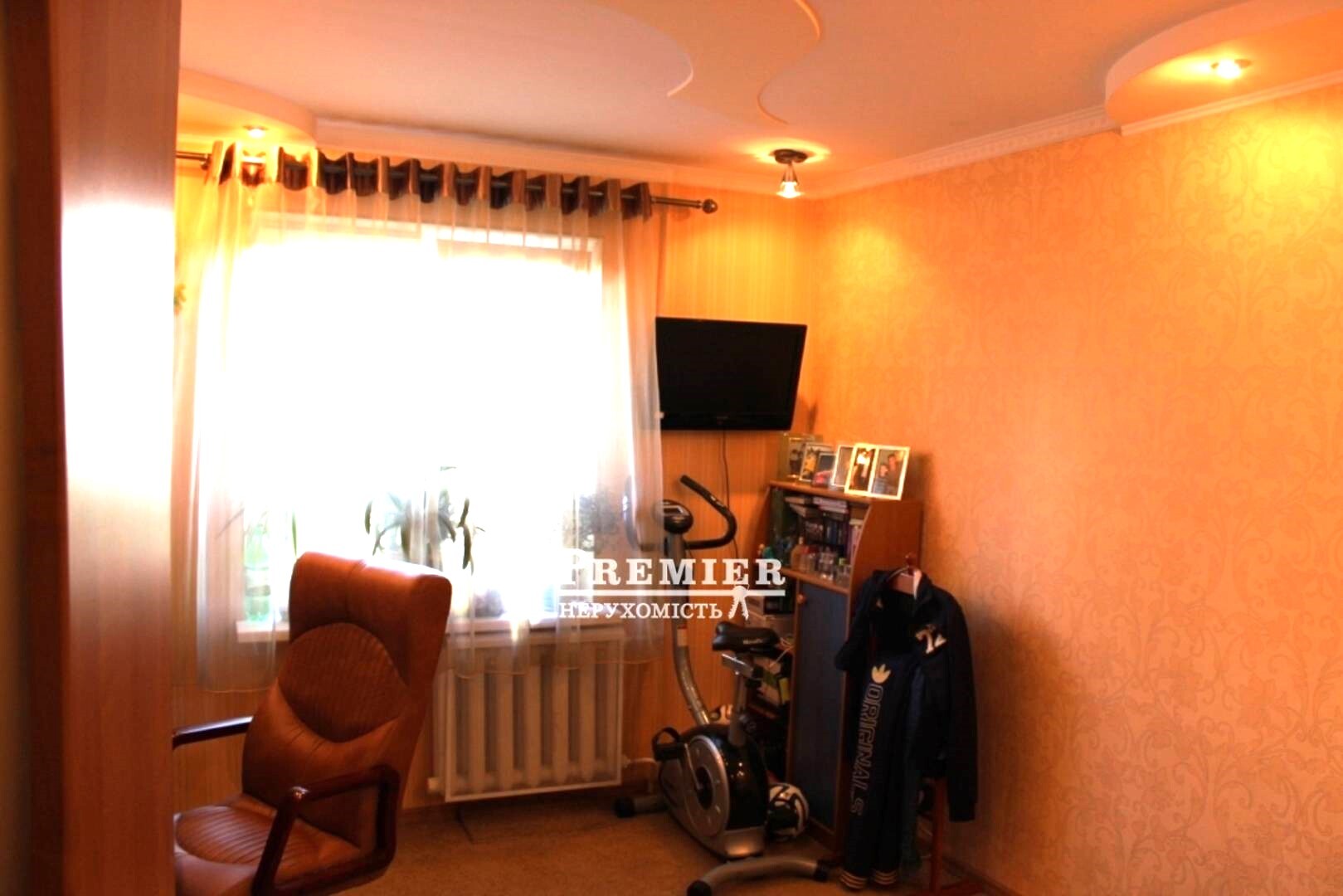 Продаж 2-кімнатної квартири 50 м², Добровольского просп.