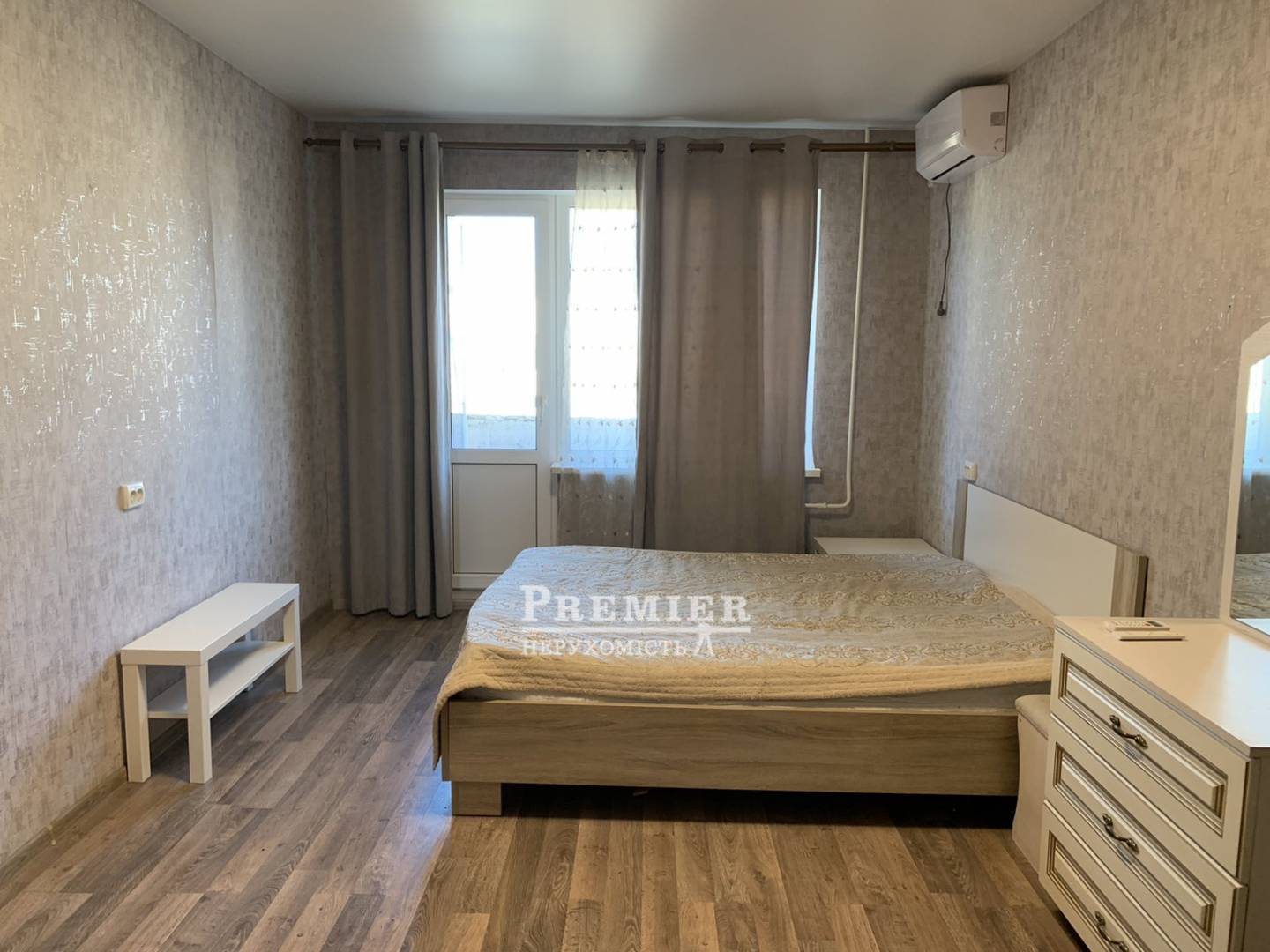 Продаж 1-кімнатної квартири 34 м², Люстдорфская дор.