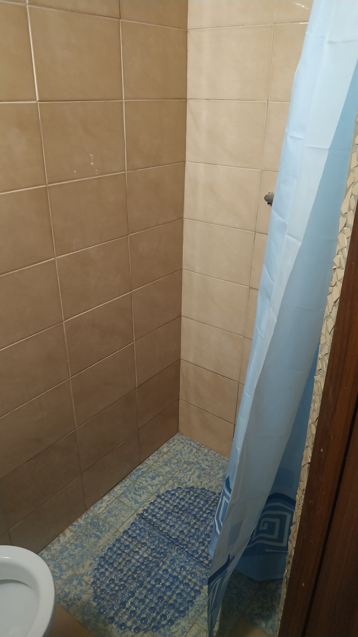 2-кімнатна квартира подобово 25 м², Базарна вул., 46