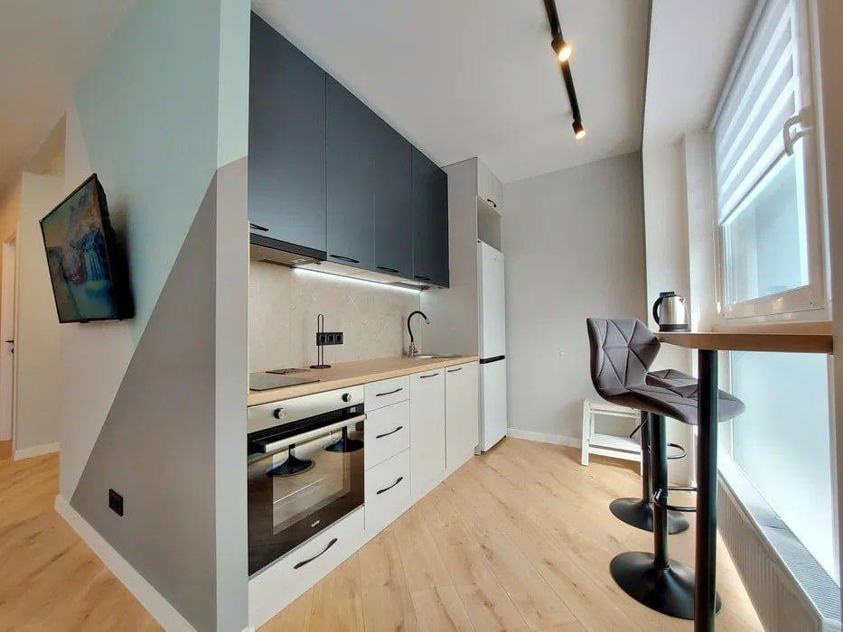 Продаж 1-кімнатної квартири 40 м², Набережна Перемоги вул.