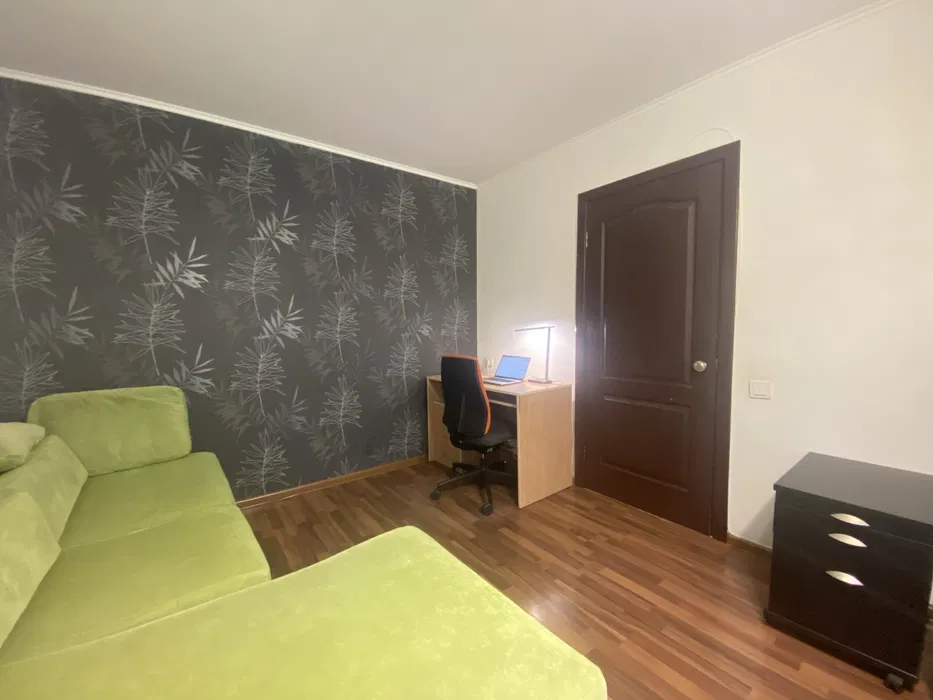 Продаж 1-кімнатної квартири 32 м², Научна вул.