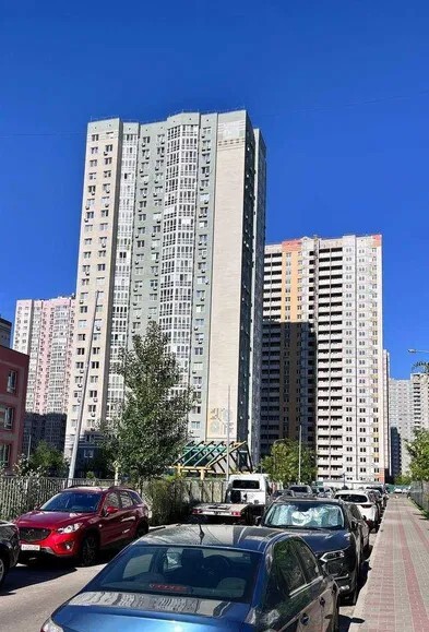 Продаж 1-кімнатної квартири 42.5 м², Бориса Гмирі вул., 7