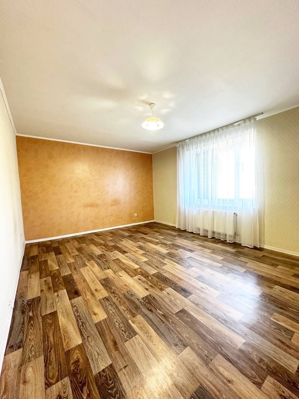 Продаж 2-кімнатної квартири 65 м², Лермонтова вул.