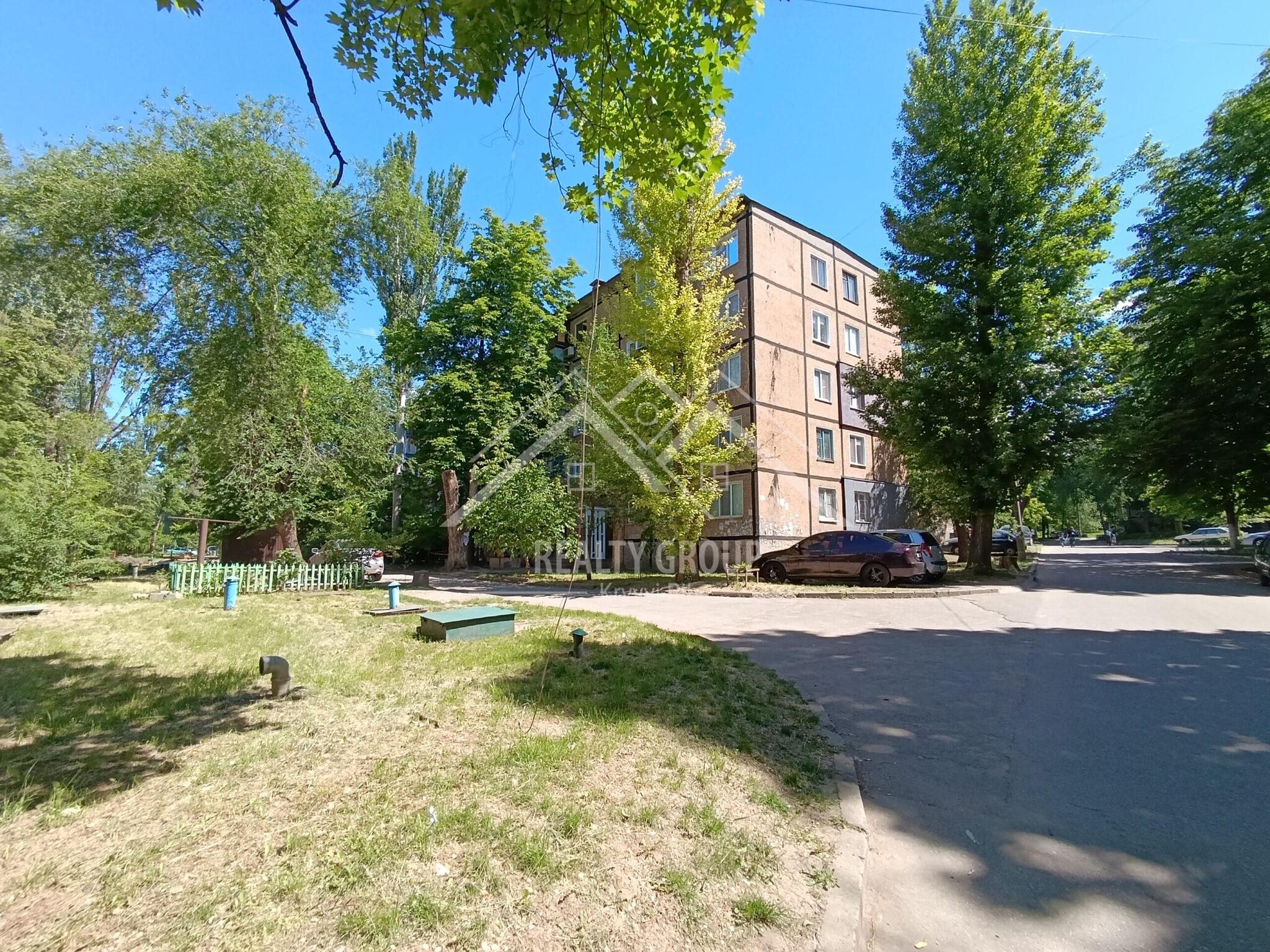 Продаж 2-кімнатної квартири 43.3 м², Покровская вул.