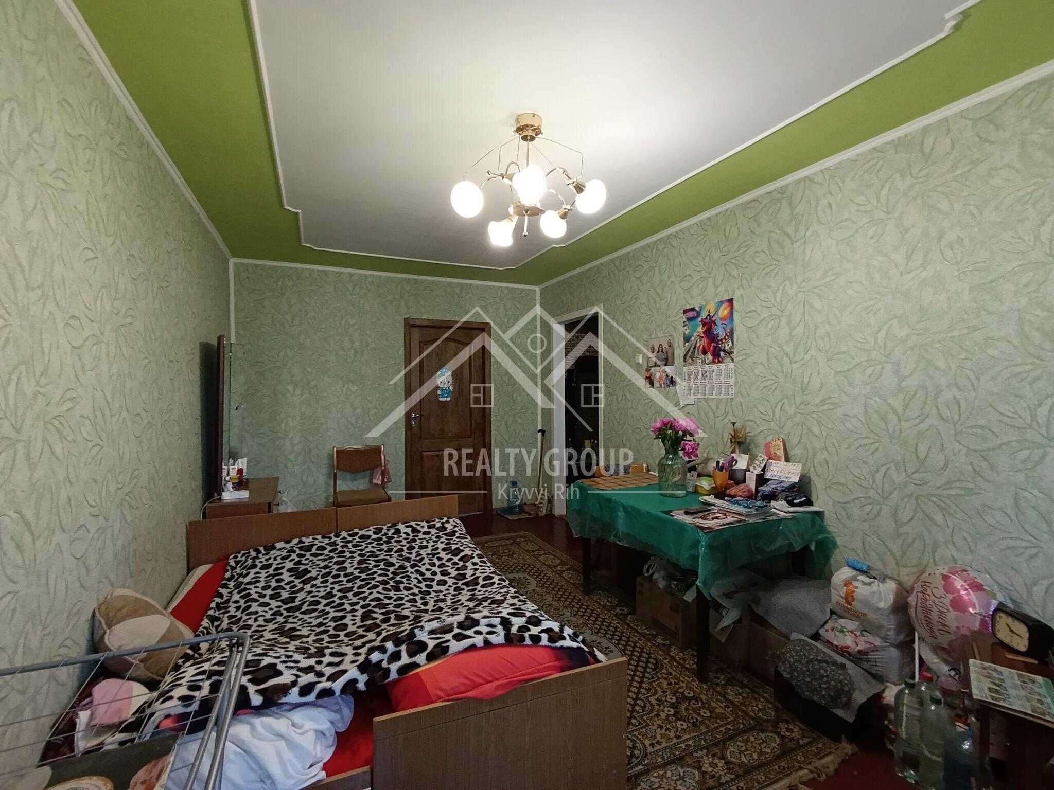 Продаж 2-кімнатної квартири 43.3 м², Покровская вул.