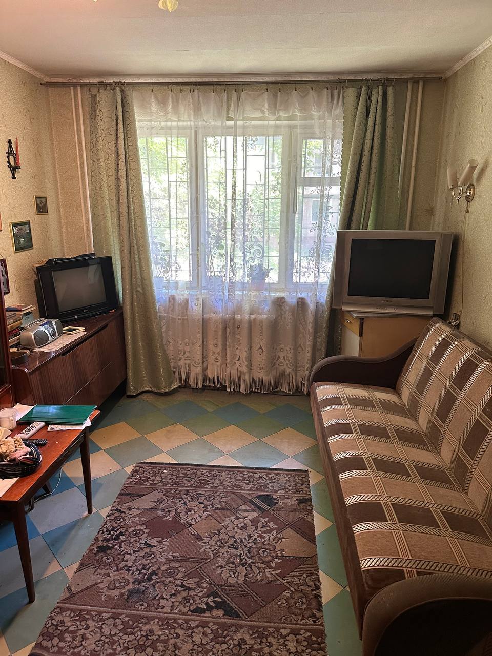 Продажа 1-комнатной квартиры 32 м², Батумская ул.