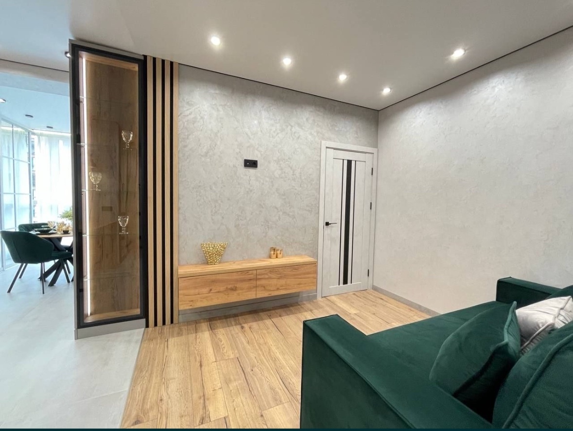Продаж 1-кімнатної квартири 41 м², Мартинова просп.