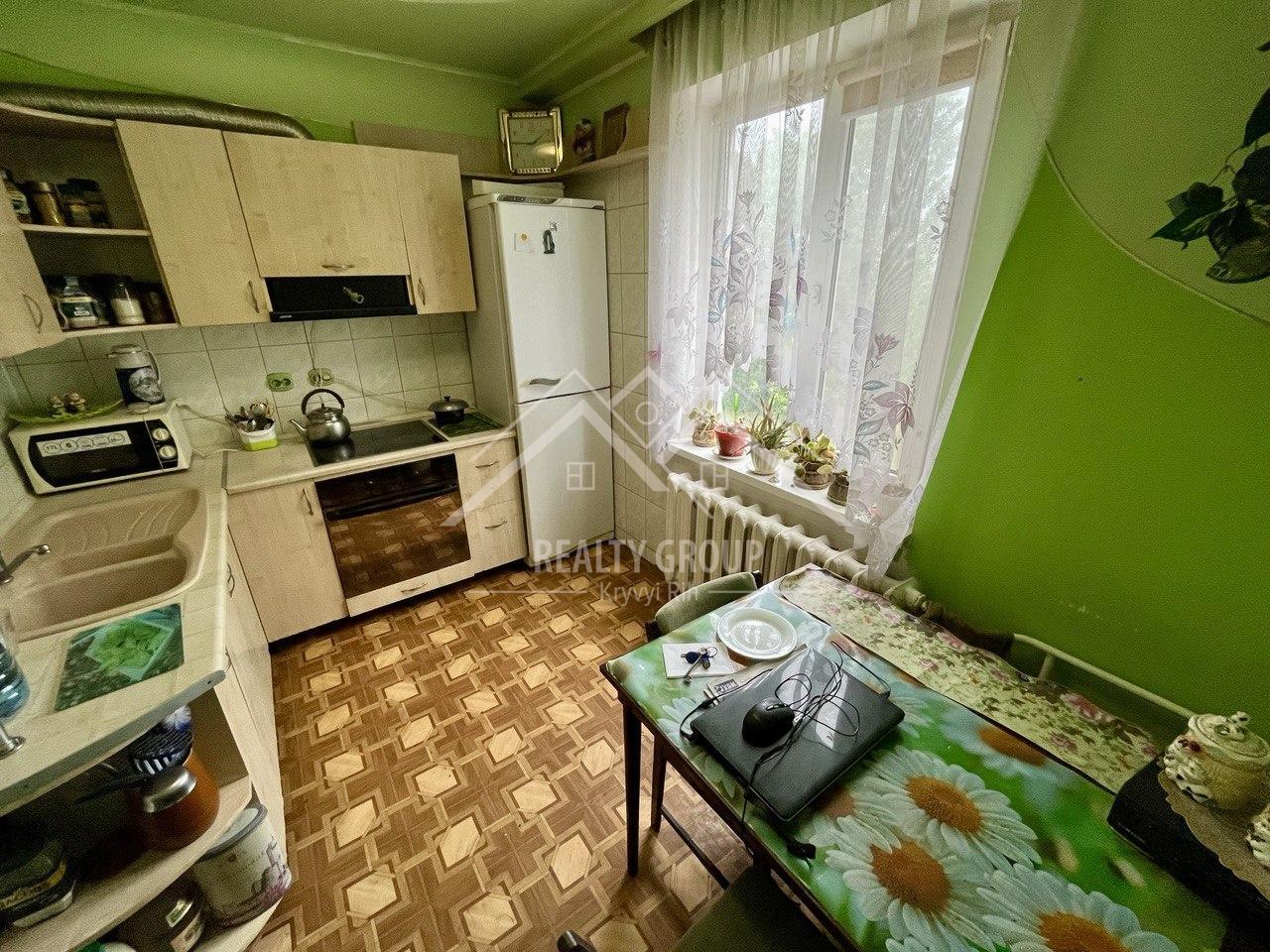Продаж 1-кімнатної квартири 43 м², Незалежності України вул., 3