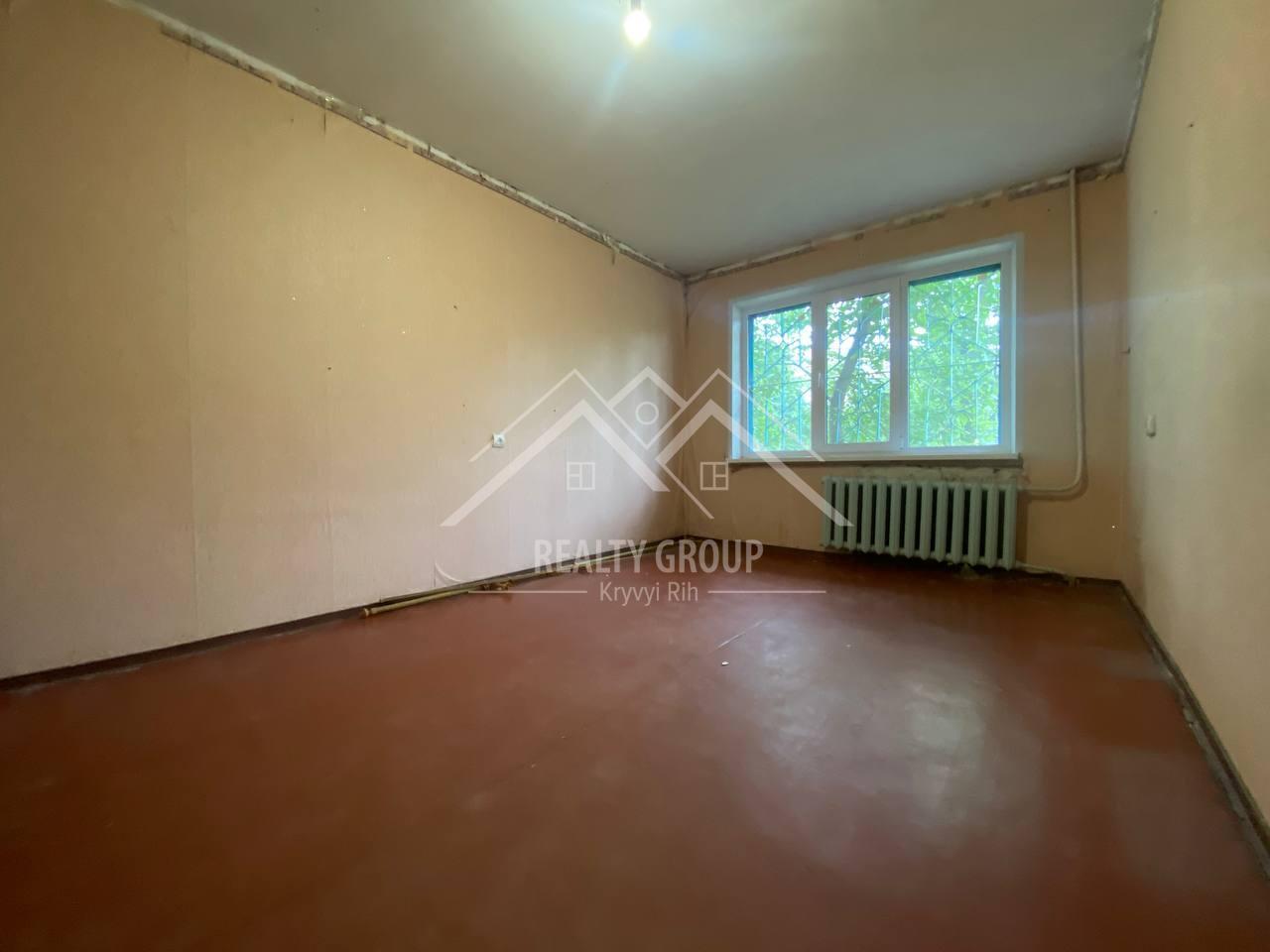 Продаж 1-кімнатної квартири 34 м², Співдружності вул.