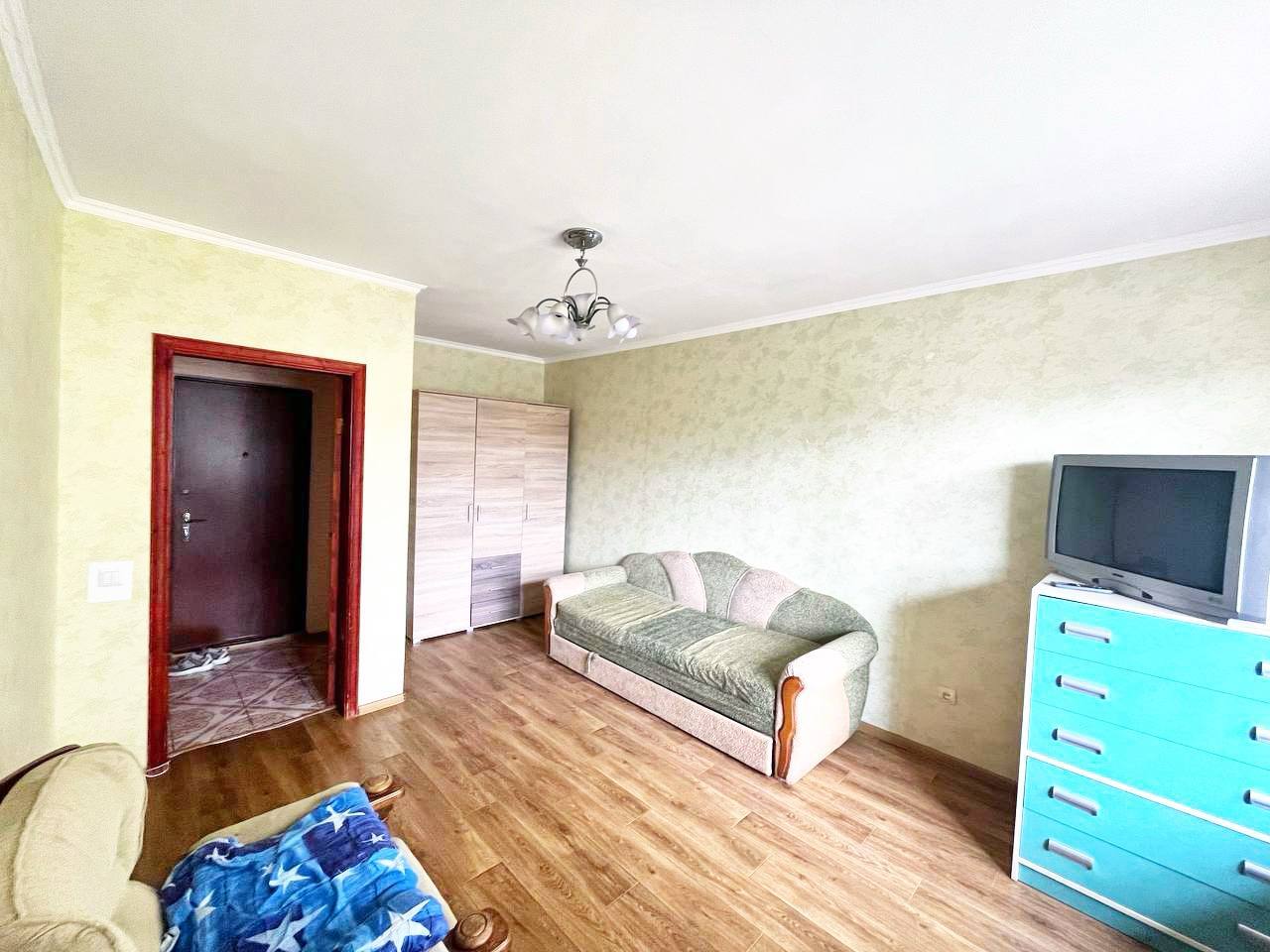 Продаж 1-кімнатної квартири 36 м², Михайла Лушпи просп.