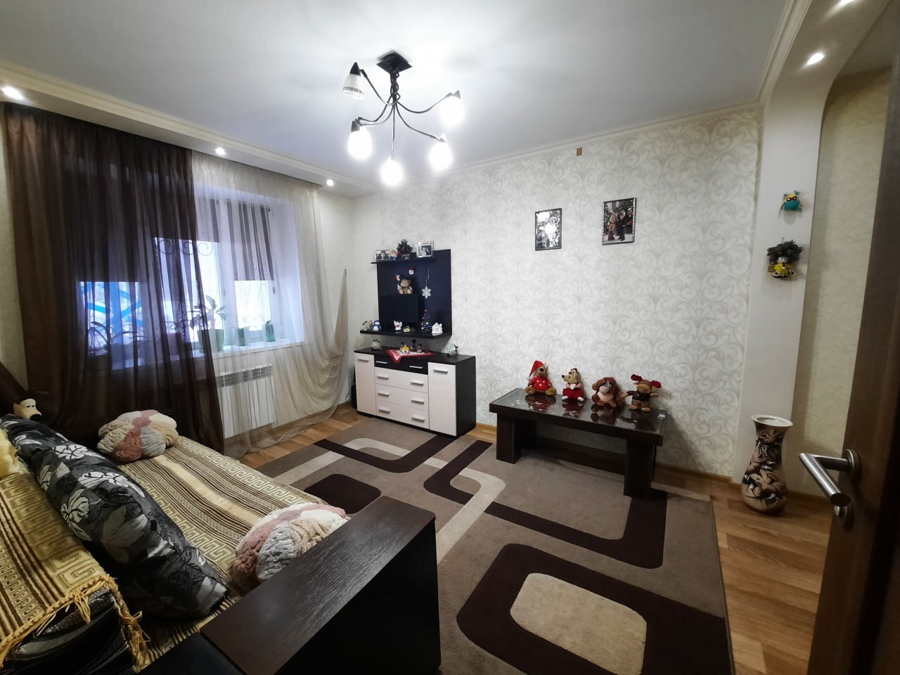 Продажа 4-комнатной квартиры 69 м², Роганский пер., вул.148