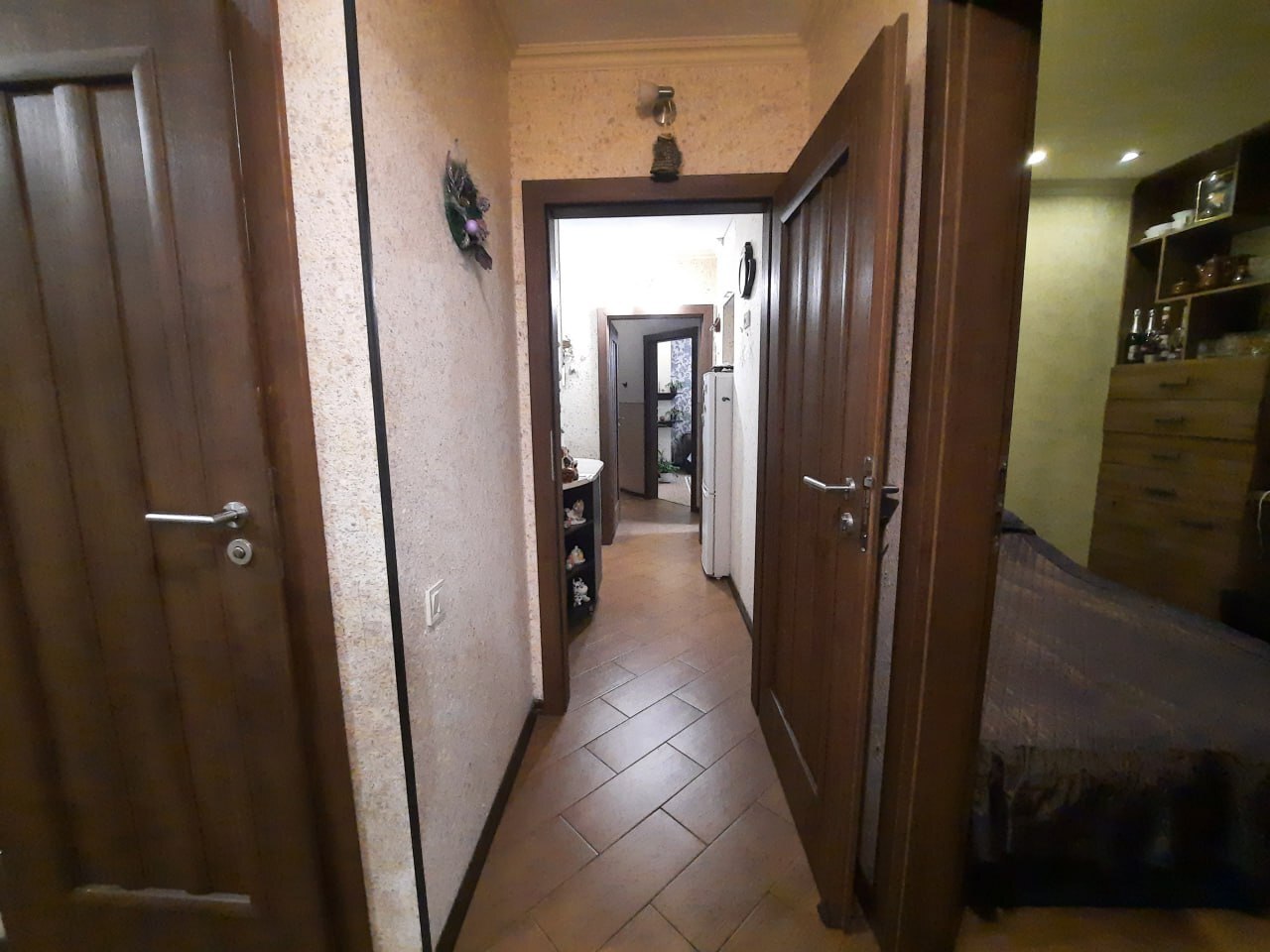 Продаж 4-кімнатної квартири 69 м², Роганський пров., вул.148