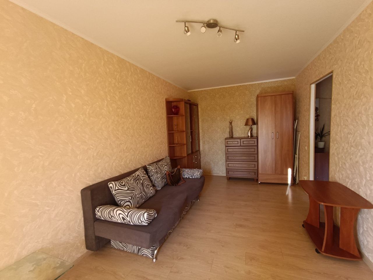 Продажа 1-комнатной квартиры 30 м², Богдана Хмельницкого просп.