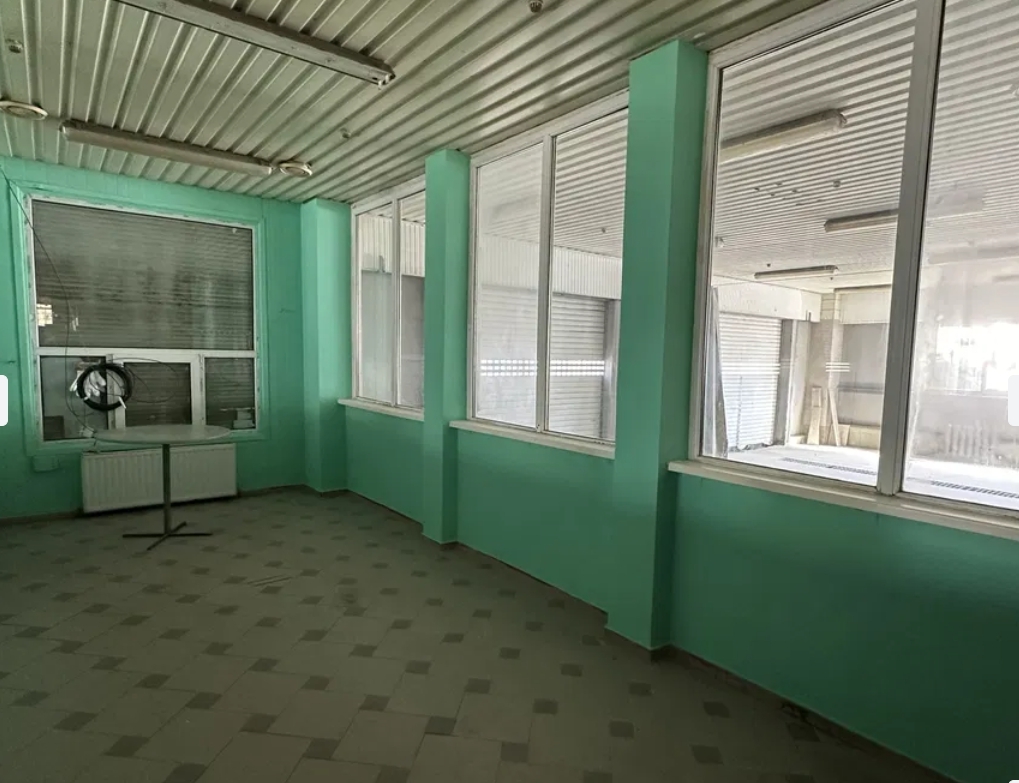 Оренда приміщення вільного призначення 700 м², Головатого Атамана вул.