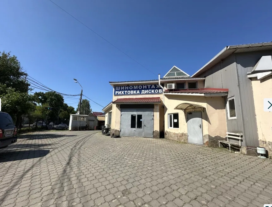 Оренда приміщення вільного призначення 700 м², Головатого Атамана вул.