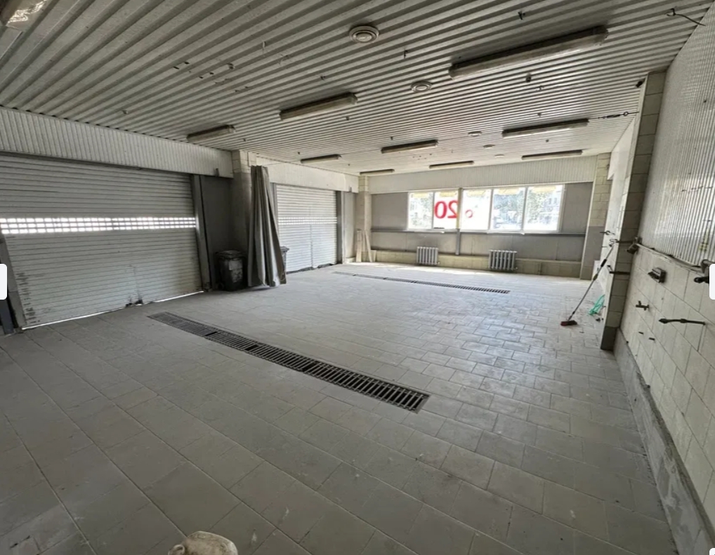 Оренда приміщення вільного призначення 700 м², Головатого Атамана вул.