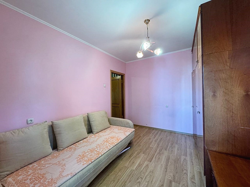Продаж 3-кімнатної квартири 61.9 м², Стельмаха вул., 5