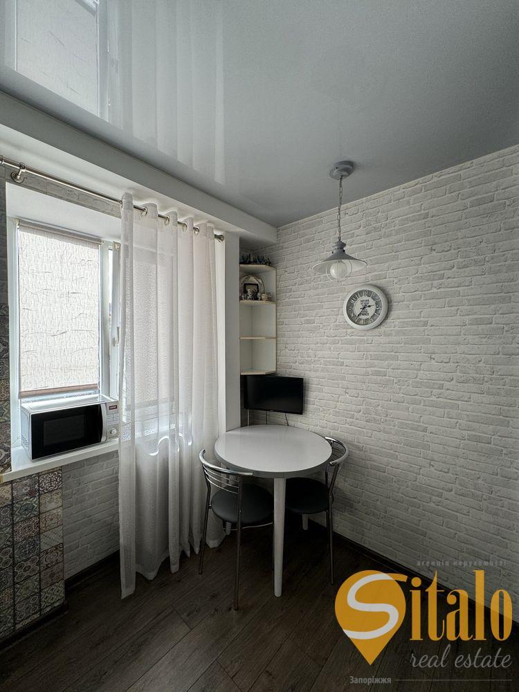 Продаж 3-кімнатної квартири 54 м², Яценка вул.