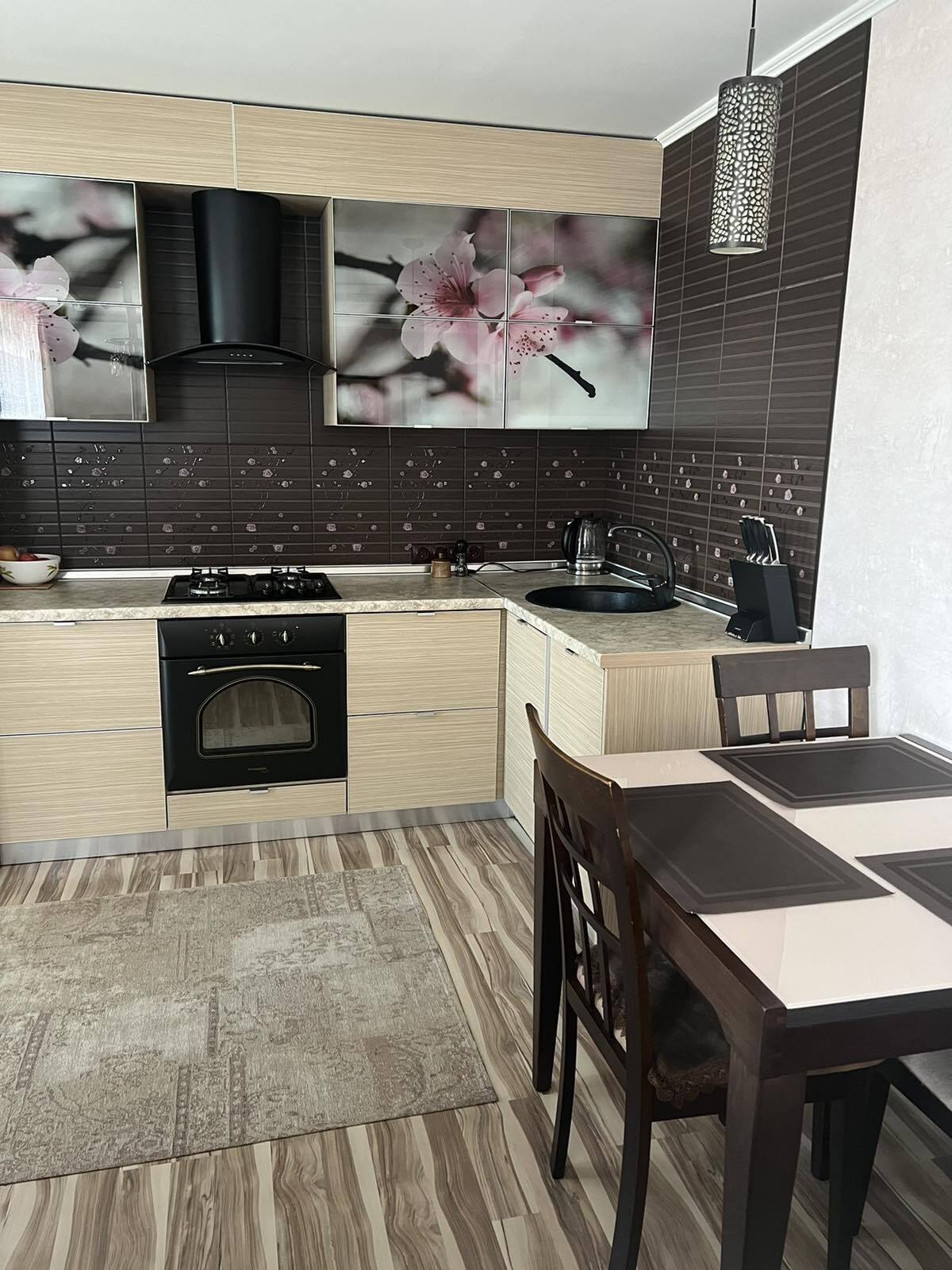 Продажа 3-комнатной квартиры 72 м²