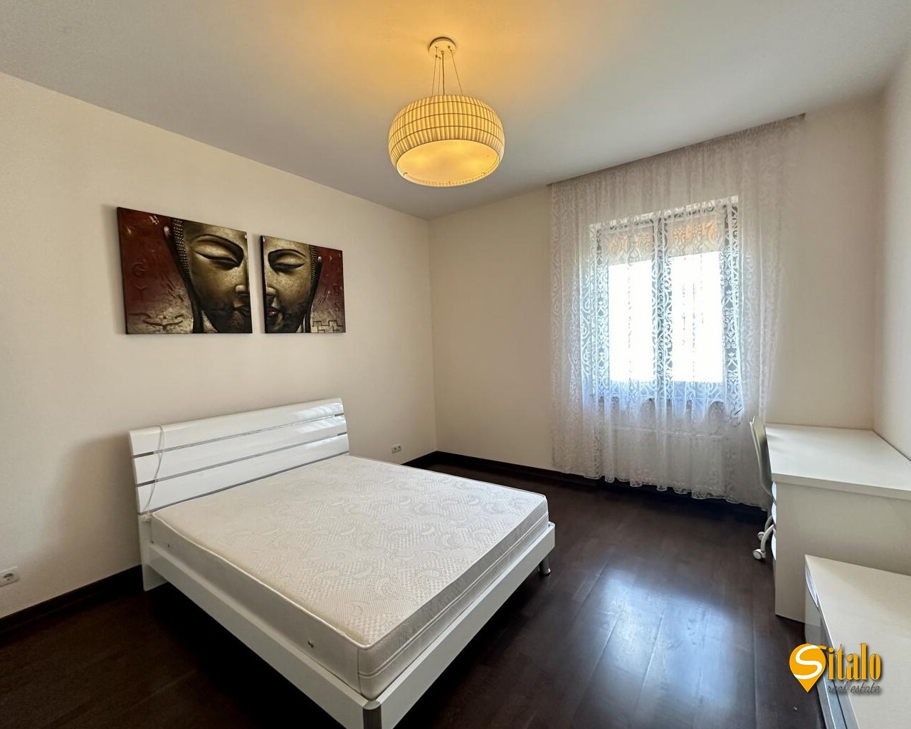 Продаж будинку 350 м², 3-я Озерна вул.