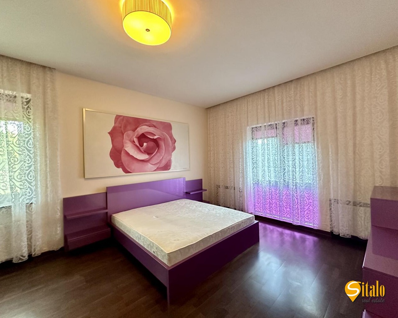 Продаж будинку 350 м², 3-я Озерна вул.