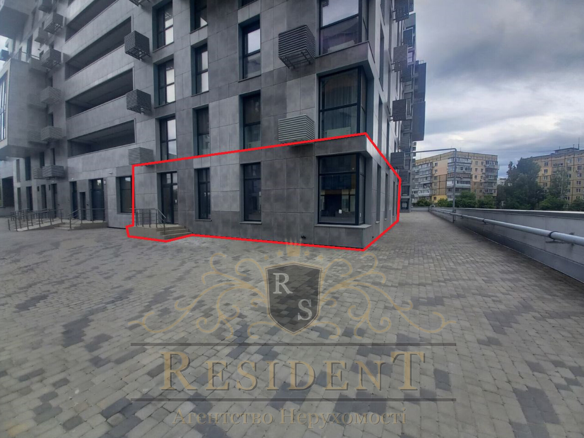 Продаж комерції 253 м², Набережна Перемоги вул., 112Д К1