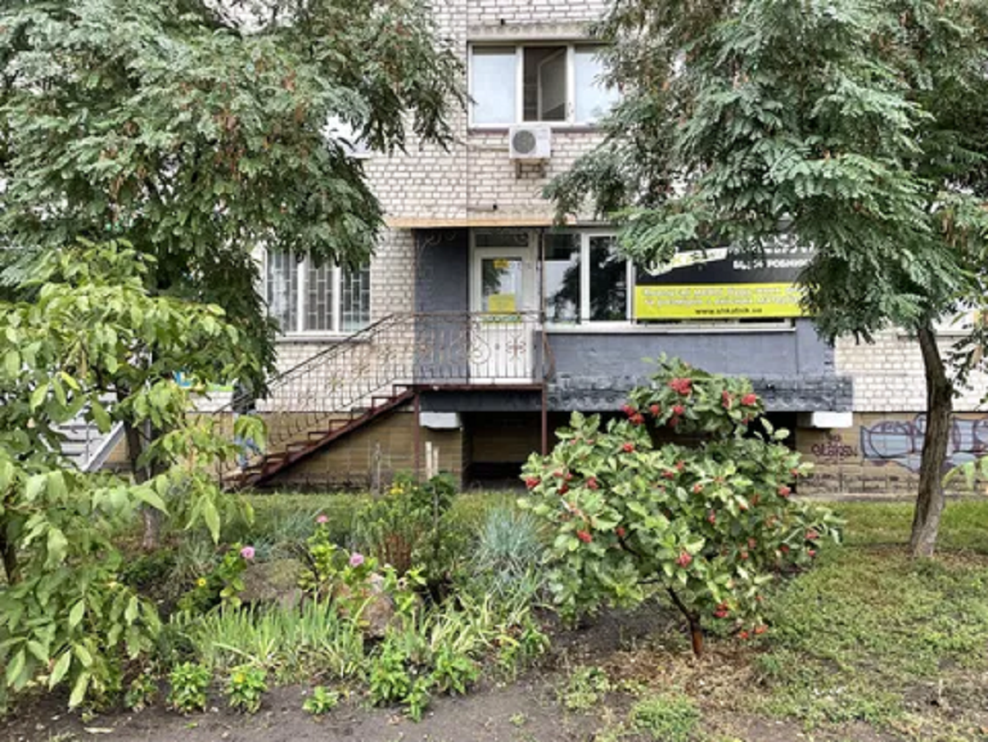 Оренда офісу 42 м², Драгоманова вул., 31