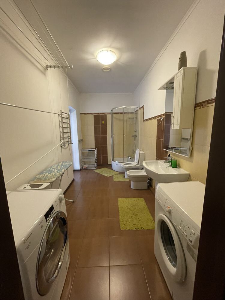Оренда котеджу 220 м², Новорічна вул.