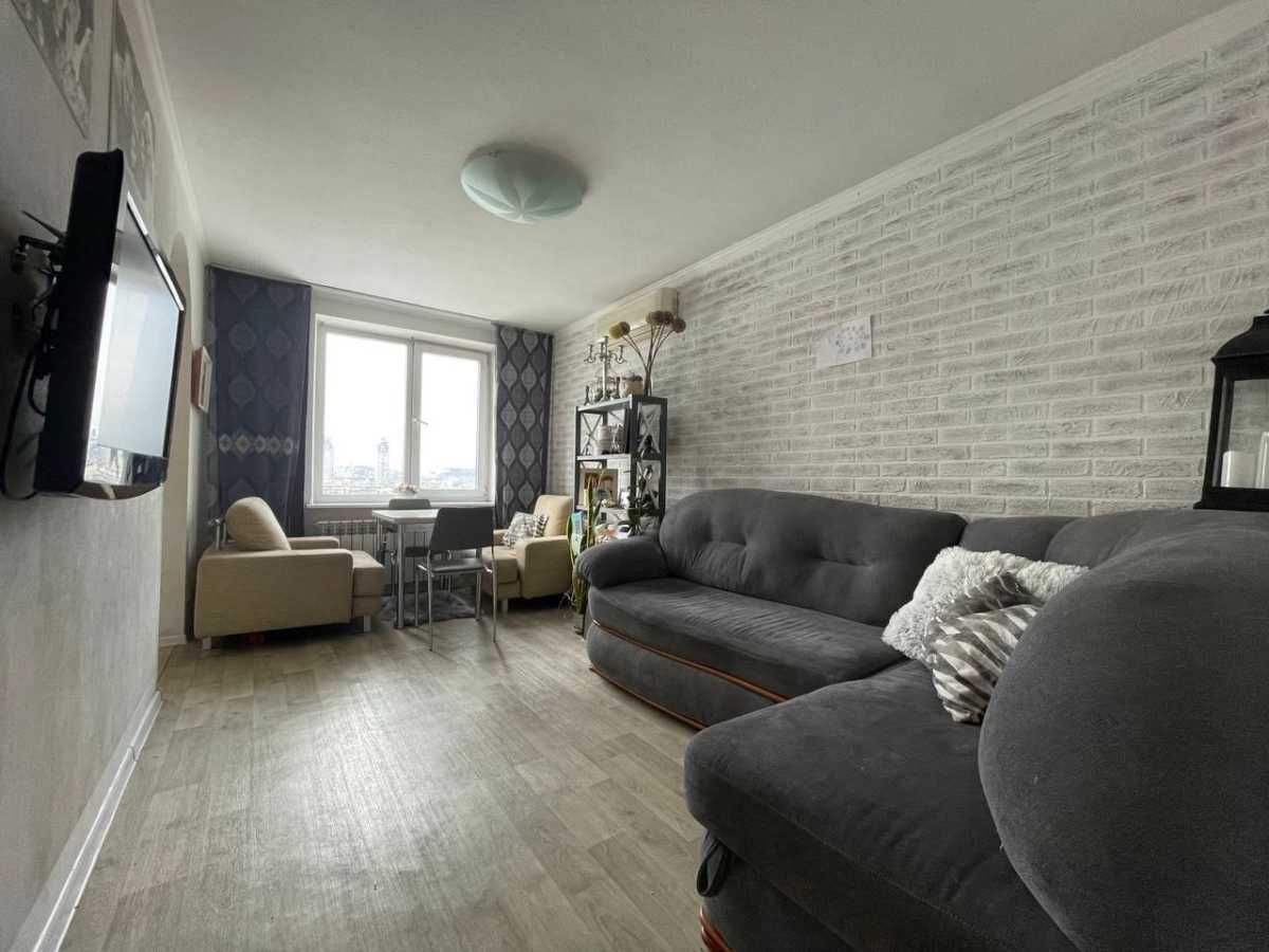 Продажа 3-комнатной квартиры 68 м², Павла Тычины просп., 20А