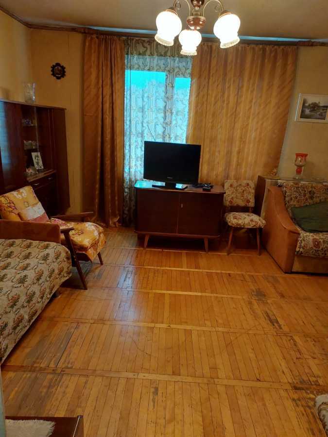 Продажа 2-комнатной квартиры 52 м², Петропавловская ул., 15