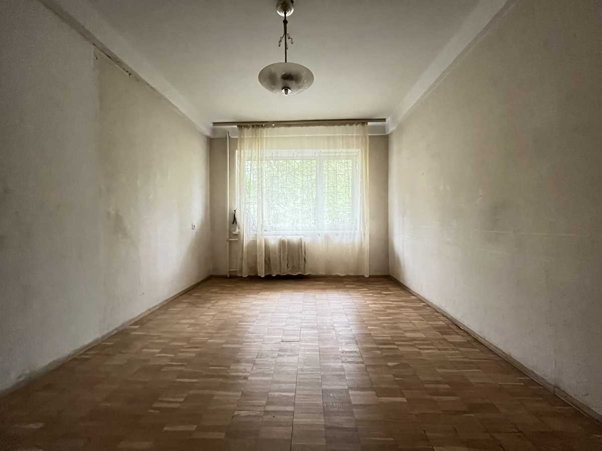 Продаж 2-кімнатної квартири 45 м², Каунаська вул., 4