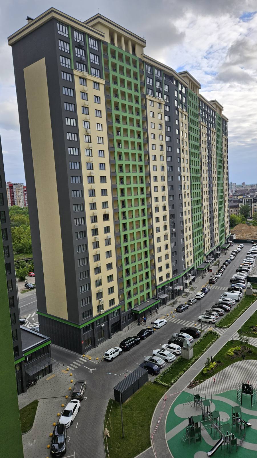 Продаж 3-кімнатної квартири 99 м², Михайла Максимовича вул., 32а