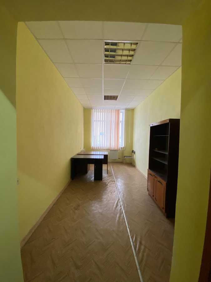 Продаж офісу 433 м², Кирилівська вул., 160 кА