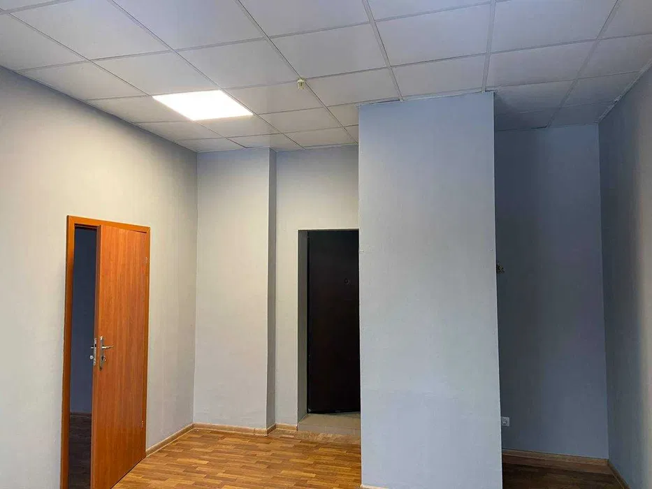 Оренда офісу 230 м², Академіка Кримського вул., 4А