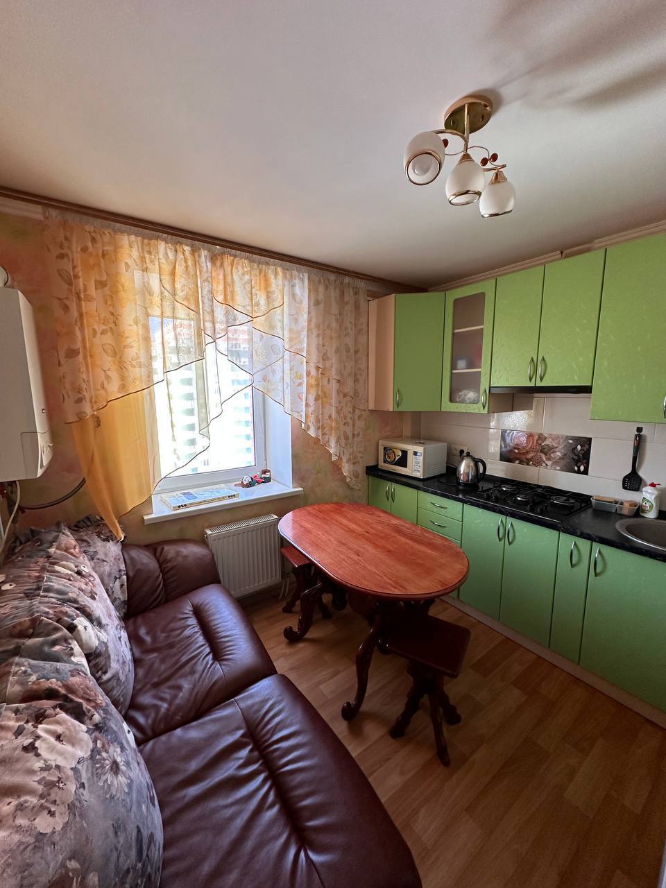 Продаж 1-кімнатної квартири 45 м², Новомістинська вул.