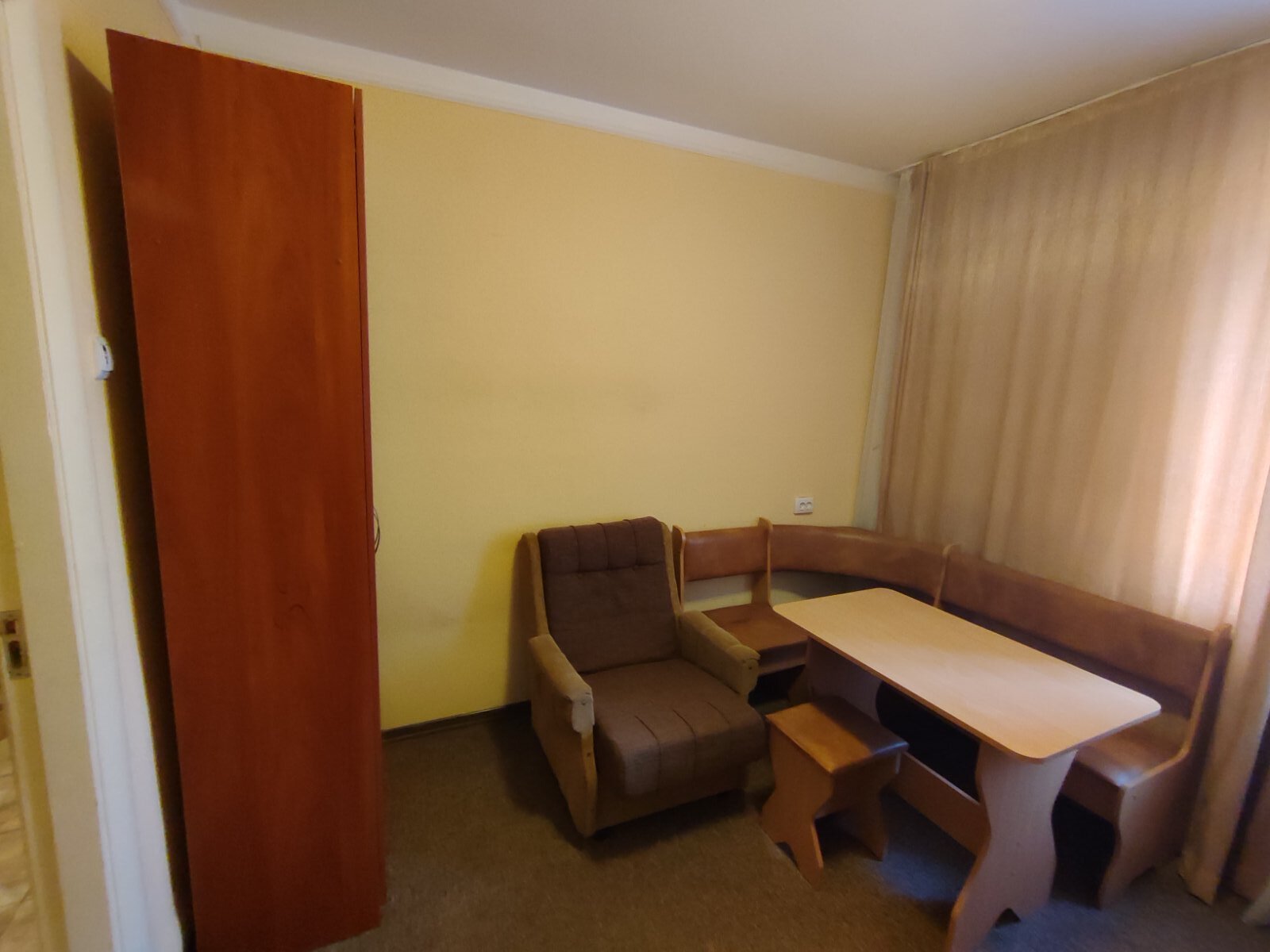 Оренда 3-кімнатної квартири 60 м², Воронезька вул.