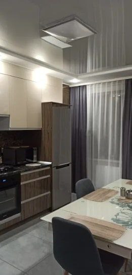 Продаж 2-кімнатної квартири 84 м², Михайла Лушпи просп.