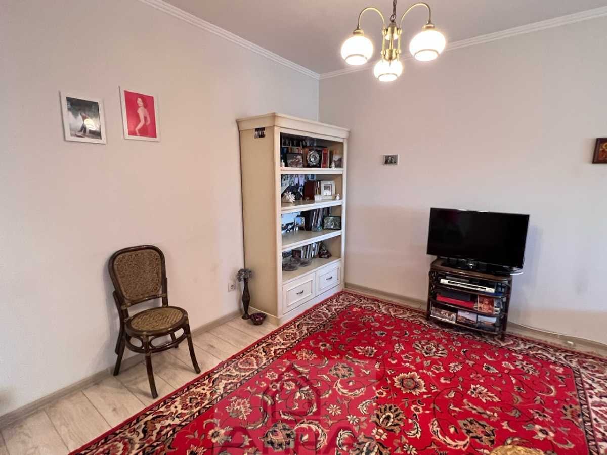 Продажа 1-комнатной квартиры 62 м², Чоколовский бул., 42