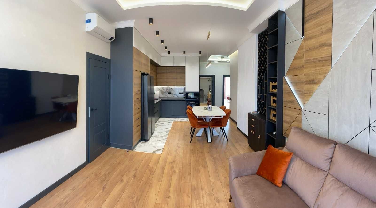 Аренда 3-комнатной квартиры 130 м²