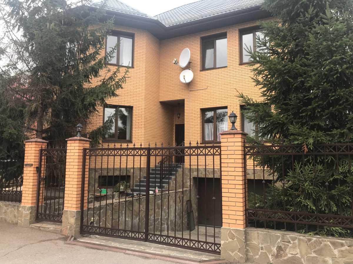 Продаж котеджу 438 м², Богатирська вул., 30А
