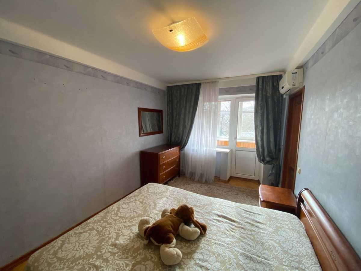 Продажа 2-комнатной квартиры 45 м², Кирилловская ул., 127
