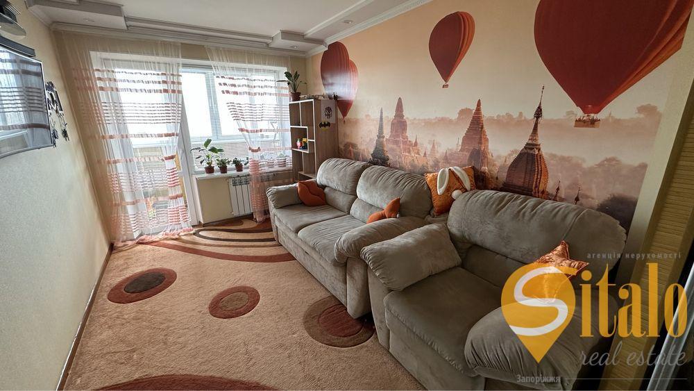 Продаж 3-кімнатної квартири 67.3 м², Узбекистанська вул.