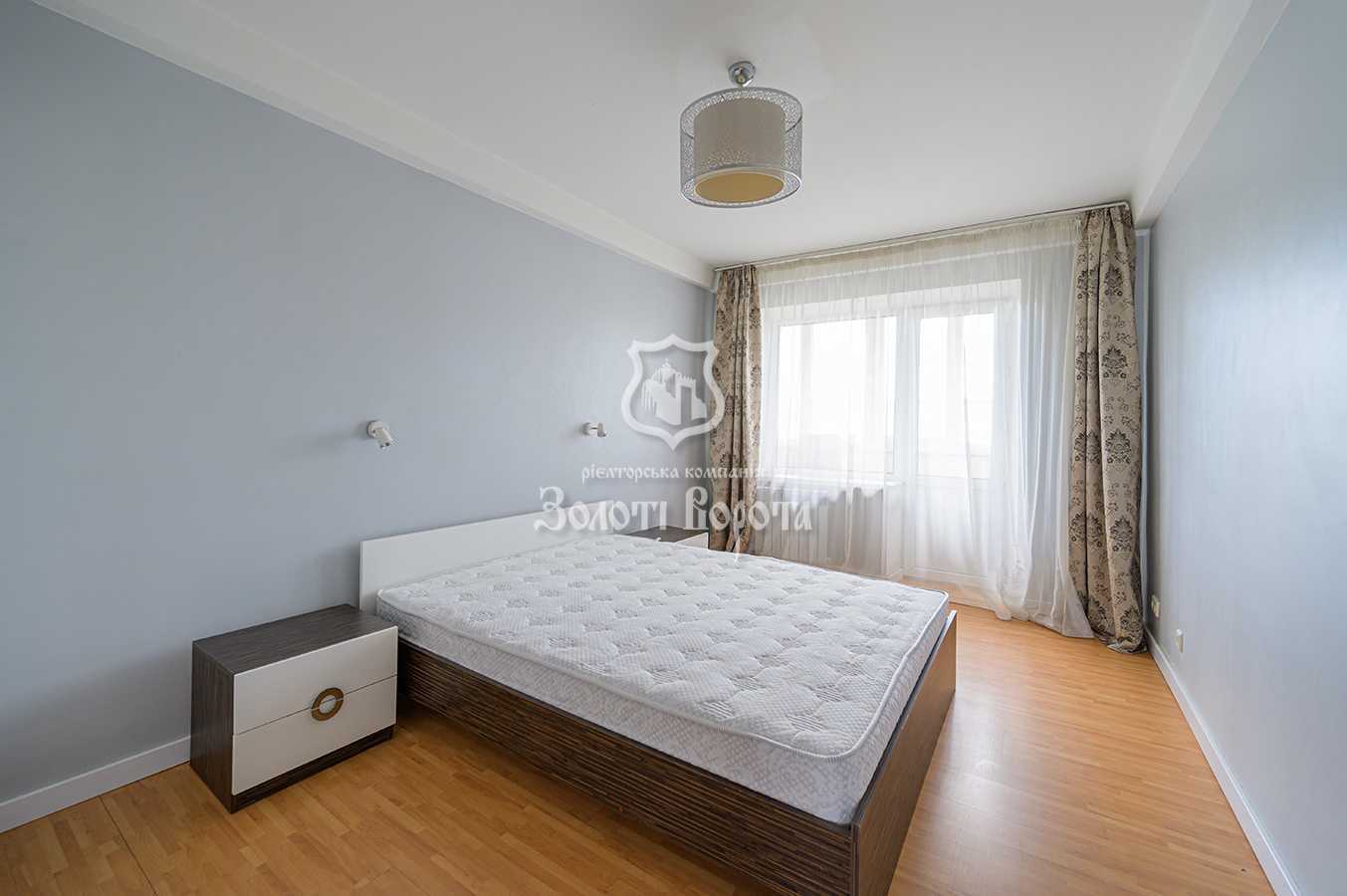 Продаж 3-кімнатної квартири 62.2 м², Лесі Українки бул., 5