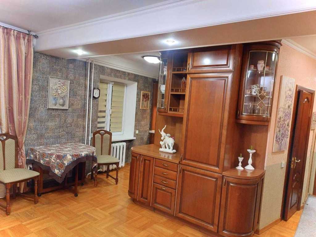 Продаж 2-кімнатної квартири 46.4 м², Солом'янська вул., 34