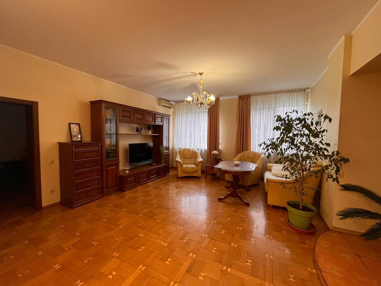 Продажа 2-комнатной квартиры 60 м², Европейская ул.