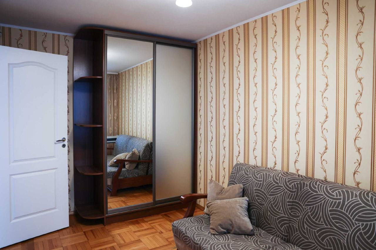 Продажа 4-комнатной квартиры 100 м², Литейная ул.